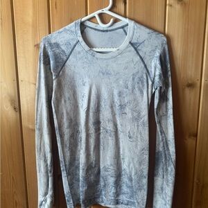 lululemon athletica Gray Long Sleeve Tee